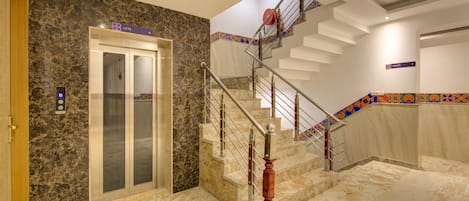 Elevator