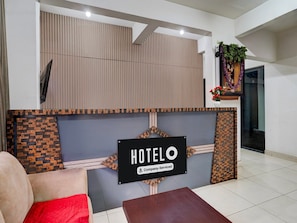 Reception - Hotel O KSR Bengaluru City Junction (Bengaluru)