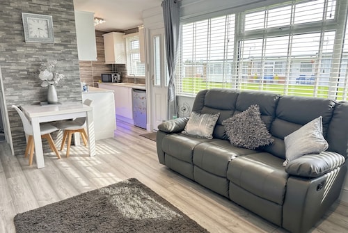 286 Sundowner | Winterton Cottages