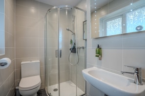 Douche, séchoir à cheveux