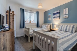 2 chambres, fer et planche à repasser, lit parapluie, Wi-Fi gratuit