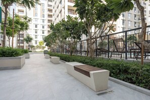 Terrace/patio - StayShort - Dubai Creek Harbour sleeps 4 with access to Lagoon (Dubai Creek)