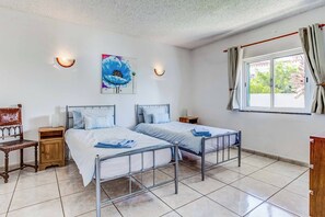 Villa (4 Bedrooms) | Interior