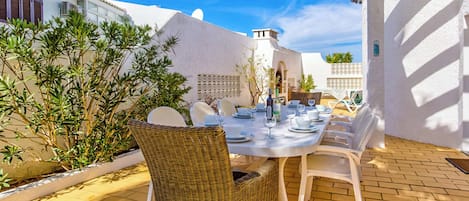 Villa (4 Bedrooms) | Exterior