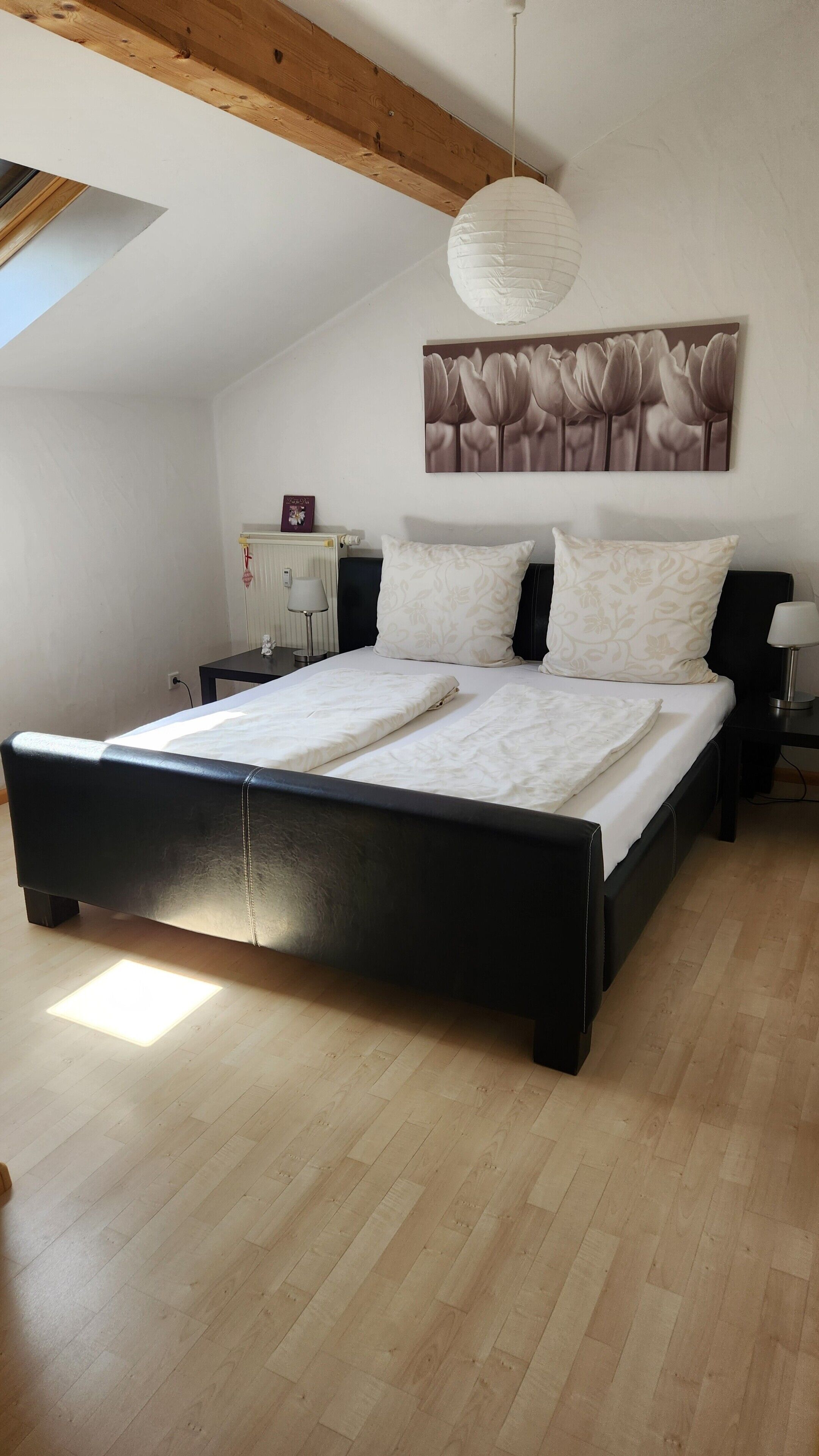 2 quartos, ferros/tábuas de passar roupa, Wi-Fi, roupa de cama