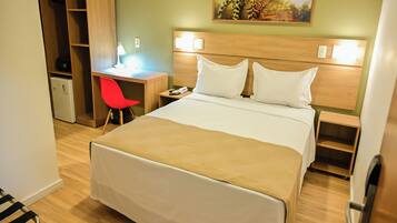 Deluxe Double Room | Minibar, in-room safe, free WiFi, bed sheets
