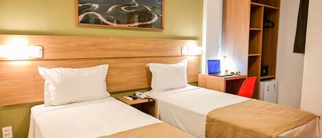 Superior Twin Room | Minibar, in-room safe, free WiFi, bed sheets
