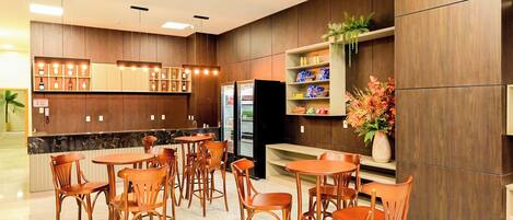 酒吧(店内)