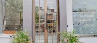 Collection O Karol Bagh