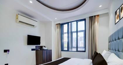 Collection O Karol Bagh