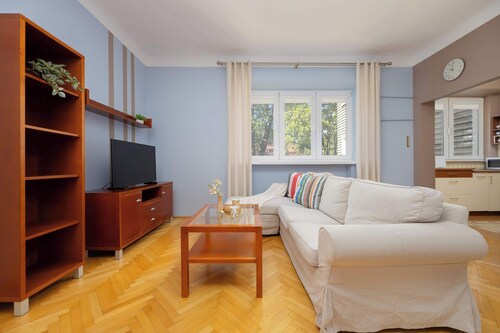 Functional Apartment for 3 persons | Smart TV | Close to the Forest