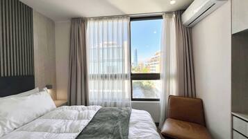 3 bedrooms, iron/ironing board, travel crib, free WiFi