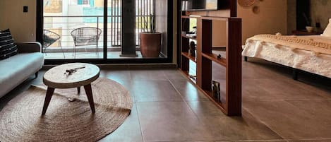 1 bedroom, iron/ironing board, free WiFi