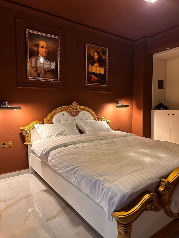 1 bedroom, iron/ironing board, travel cot, free WiFi