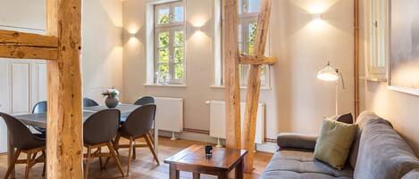 Televisie en een tafeltennistafel