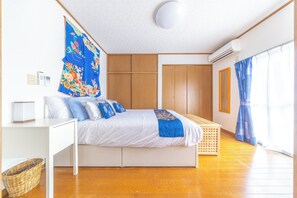 2 bedrooms, iron/ironing board, WiFi, bed sheets