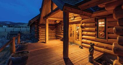 Little Bear Lodge - Spectacular Views & Wildlife