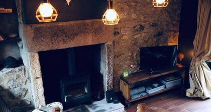 Boutique cottage in the heart of the Peak District