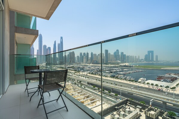 Premium Apartment, Balcony, Bay View | Balkoni