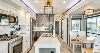 Pools, Boat Ramp & More: Cottage in Virginia Beach