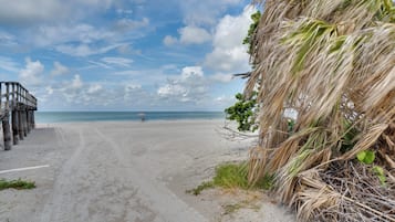 House (3 Bedrooms) | Front of property