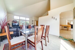 House (4 Bedrooms) | Interior - Walk to Hiking Trails: Renton Home w/ Fenced Yard! (Renton)