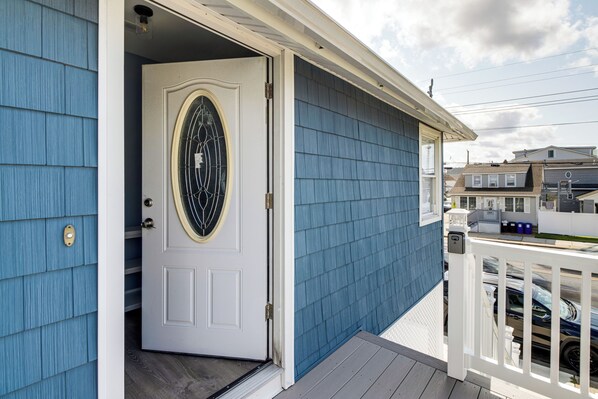 Apartment (4 Bedrooms) | Interior - 5 Blocks to Wildwood Beach: Family Getaway! (Wildwood)