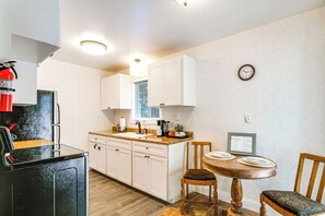 Cottage (0 Bedroom) | Interior