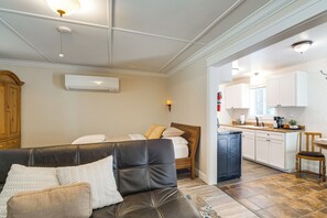 Cottage (0 Bedroom) | Interior