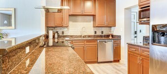 1 Mi to Florida Gators Stadium: Gainesville Home!