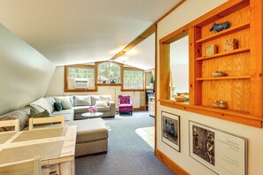 Apartment (1 Bedroom) | Interior