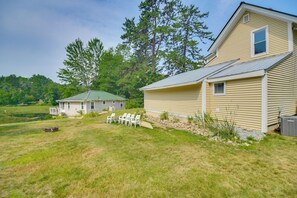 House (4 Bedrooms) | Interior - Cozy Family Retreat - 7 Mi to Cranmore Ski Resort (Conway)