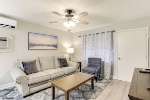 Casa (2 Bedrooms) | Interior