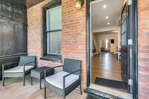 9 Mi to Shawnee Mtn! Stroudsburg Unit Near Main St