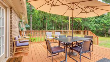 Rumah (4 Bedrooms) | Tempat makan outdoor