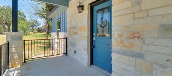 1 Mi to Lake Lbj: Peaceful Home w/ Patio & Yard!