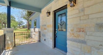 1 Mi to Lake Lbj: Peaceful Home w/ Patio & Yard!