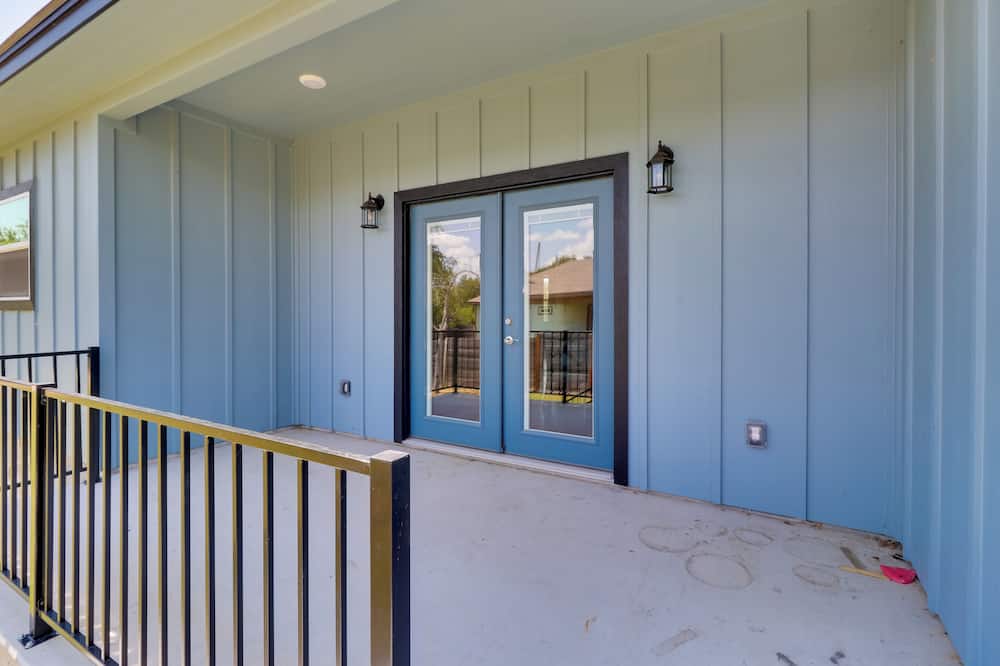 Quiet Hill Country Home: 1 Mi to Lake LBJ Access! - Sunrise Beach Village, TX