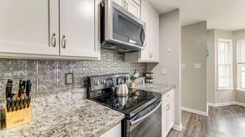 Nhà (2 Bedrooms) | Nội thất