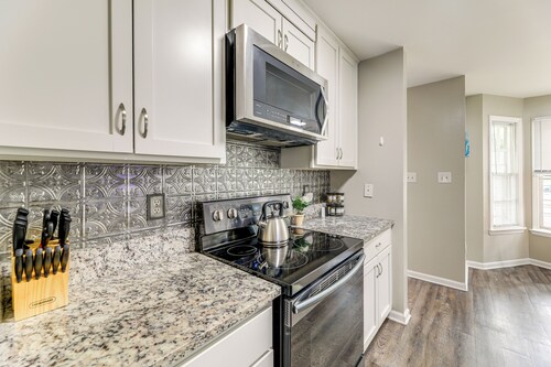 Jacksonville Home By Camp Lejeune, Beaches & More!