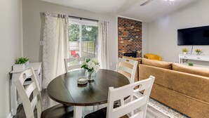 บ้านพัก (2 Bedrooms) | ภายใน