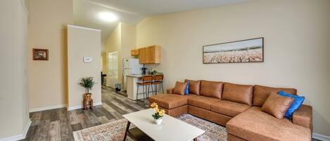 Apartment (2 Bedrooms) | Front of property