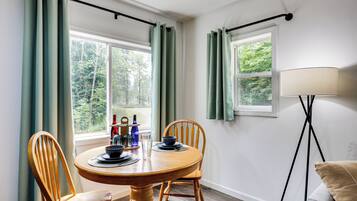 Cottage (0 Bedroom) | Interior