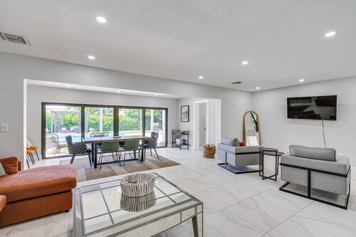 1 Mi to Beach: Modern Cape Coral Home w/ Pool