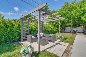 House (4 Bedrooms) | Interior - 1 Mi to Beach: Modern Cape Coral Home w/ Pool (Cape Coral)