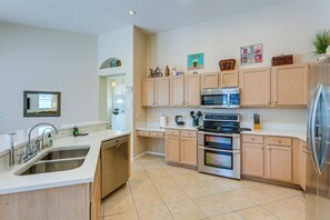 Interior - Heated Pool, 9 Mi to Disney: Davenport Haven! (Davenport)