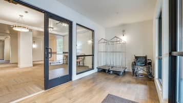 Apartment (2 Bedrooms) | Bahagian dalam