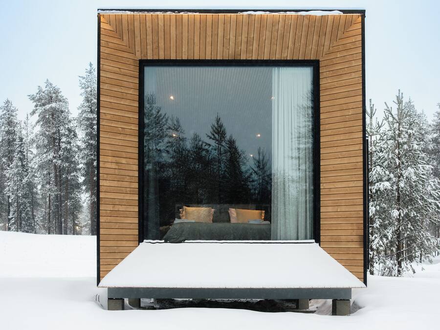 Vista frontal de la propiedad