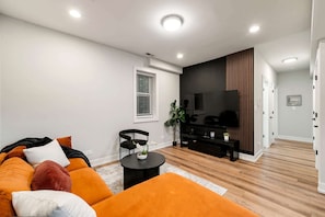 Apartment | 2 bedrooms, Internet
