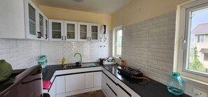 Villa, 3 Bedrooms, Accessible, Smoking | Interior